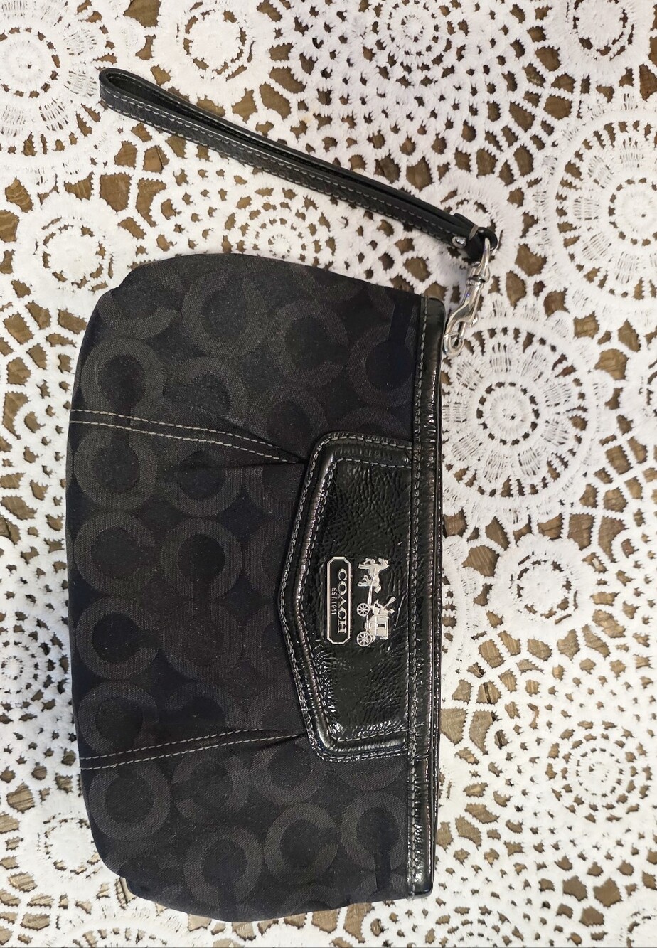 Coach Signature Large Wristlet/Clutch